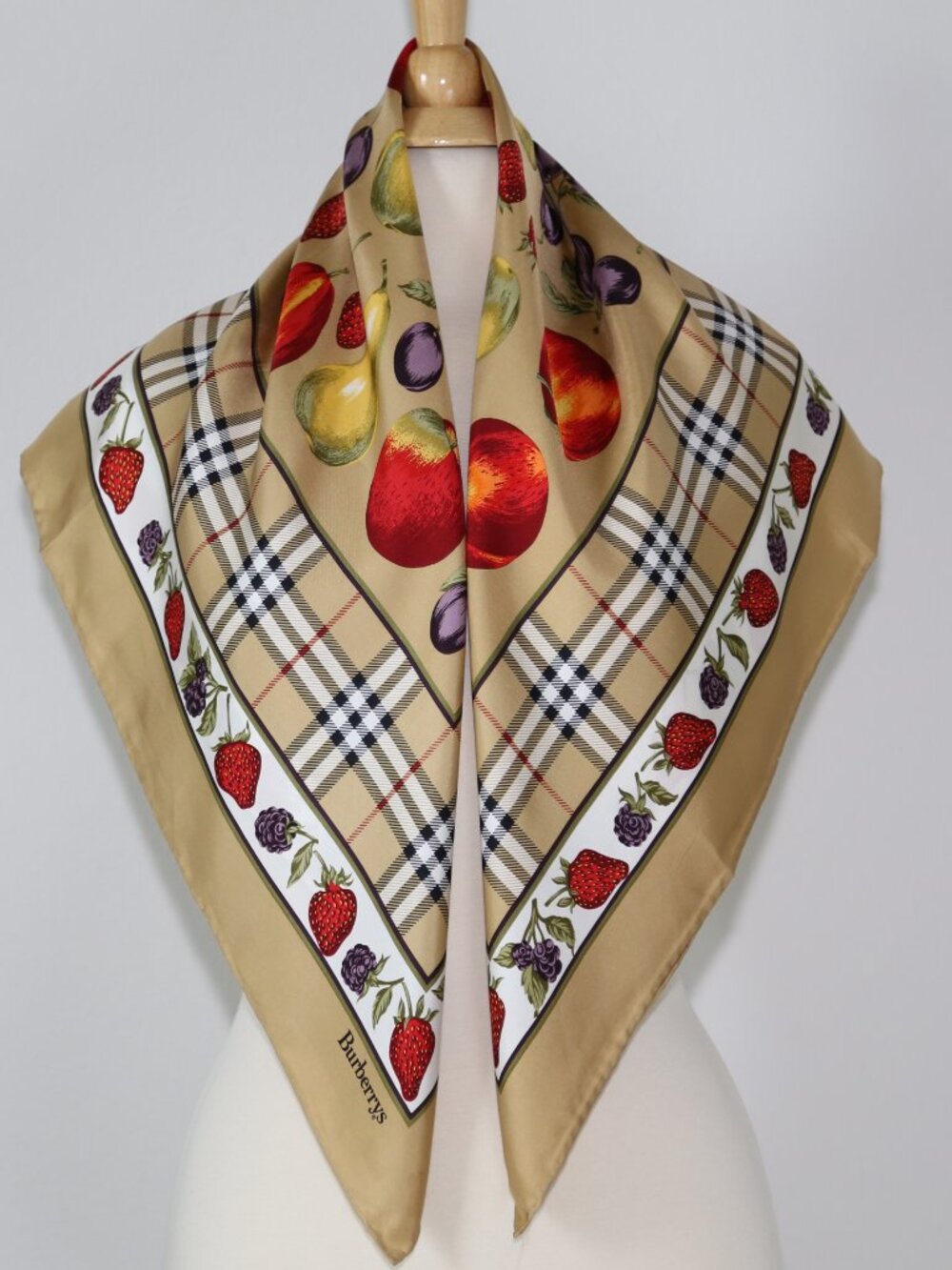 Rare! NWT! Authentic BURBERRY designer silk twill scarf vintage Amazing!